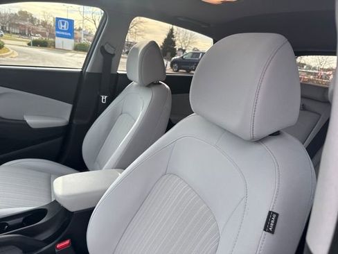 Certified 2023 Hyundai Kona SEL w/ Convenience Package image 11