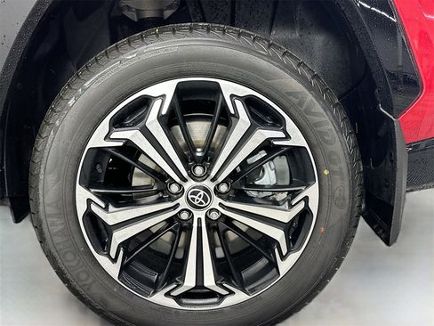 Certified 2025 Toyota RAV4 XSE image 33