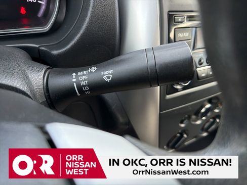 Used 2017 Nissan Versa SV image 29