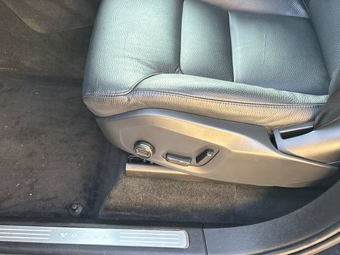 Certified 2024 Volvo XC90 B5 Plus w/ Protection Package AWD/4WD image 25
