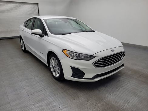 Used 2019 Ford Fusion SE image 13