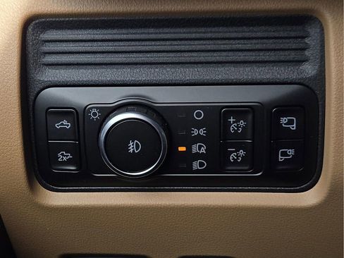 New 2026 Ford F250 Lariat w/ Black Appearance Package image 17