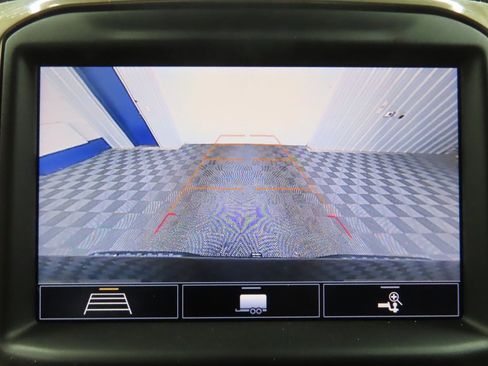 Used 2020 Chevrolet Silverado 1500 High Country image 14