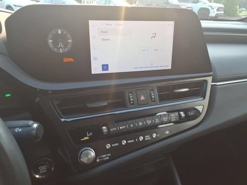 Used 2023 Lexus ES 350 w/ Accessory Package (Z2) FWD image 17