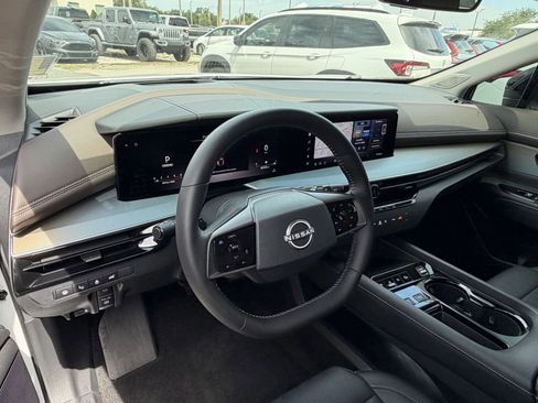 Used 2025 Nissan Murano Platinum w/ Cargo Package AWD/4WD image 17