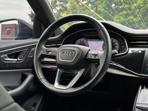 Used 2019 Audi Q8 Premium Plus w/ Premium Plus AWD/4WD image 23