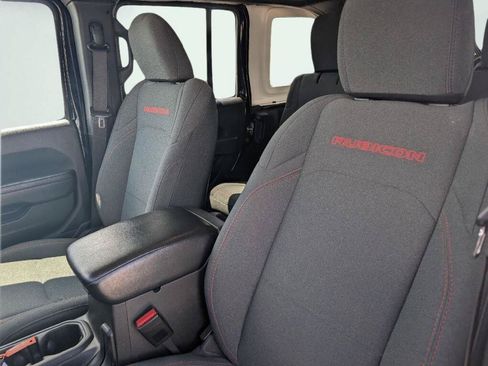 Used 2024 Jeep Wrangler Unlimited Rubicon AWD/4WD image 9