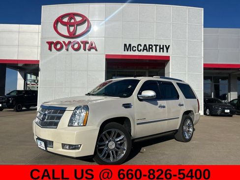 Used 2011 Cadillac Escalade Platinum AWD/4WD image 1
