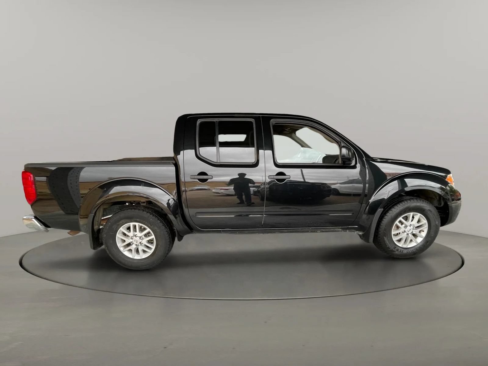 Used 2019 Nissan Frontier SV AWD/4WD image 10
