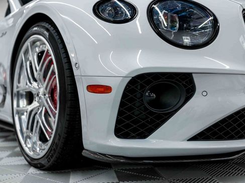 Used 2022 Bentley Continental GT Speed image 16