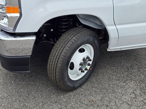 New 2027 Ford E-450 and Econoline 450 Super Duty w/ Ambulance Prep Package image 4