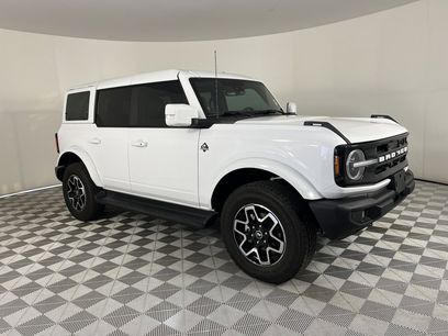 Certified 2025 Ford Bronco Outer Banks