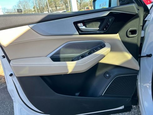 New 2026 Acura MDX SH-AWD image 11