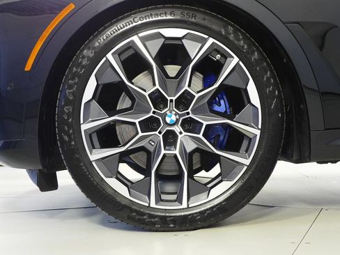 Certified 2024 BMW X7 xDrive40i w/ M Sport Package AWD/4WD image 5