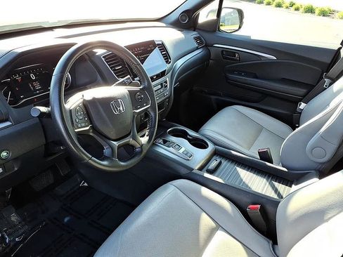 Used 2023 Honda Passport EX-L image 15