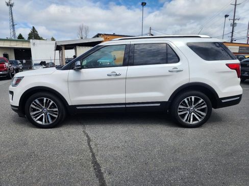 Used 2018 Ford Explorer Platinum AWD/4WD image 12
