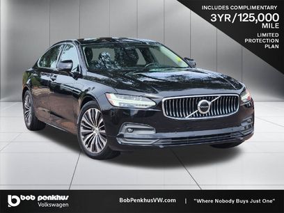 Used 2022 Volvo S90 B6 Momentum