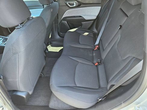 Used 2025 Jeep Compass Sport AWD/4WD image 13