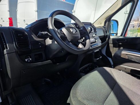 Used 2023 RAM ProMaster 2500 image 15