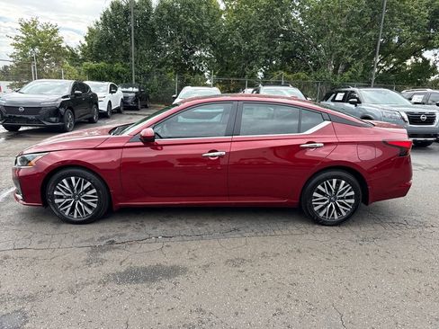 New 2025 Nissan Altima 2.5 SV w/ SV Premium Package image 2