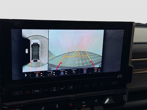 Used 2024 GMC Hummer EV 3X image 8