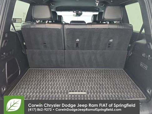 Certified 2024 Jeep Wagoneer Series III image 33