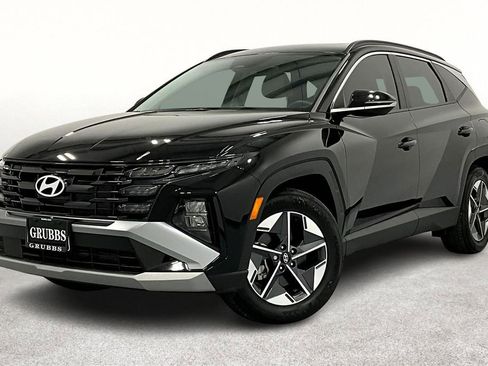 Used 2025 Hyundai Tucson SEL FWD image 14