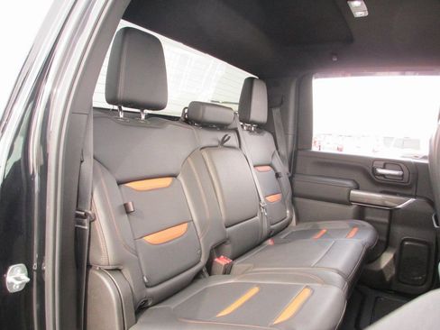 Used 2022 GMC Sierra 2500 AT4 w/ Gooseneck/5TH Wheel Package image 21