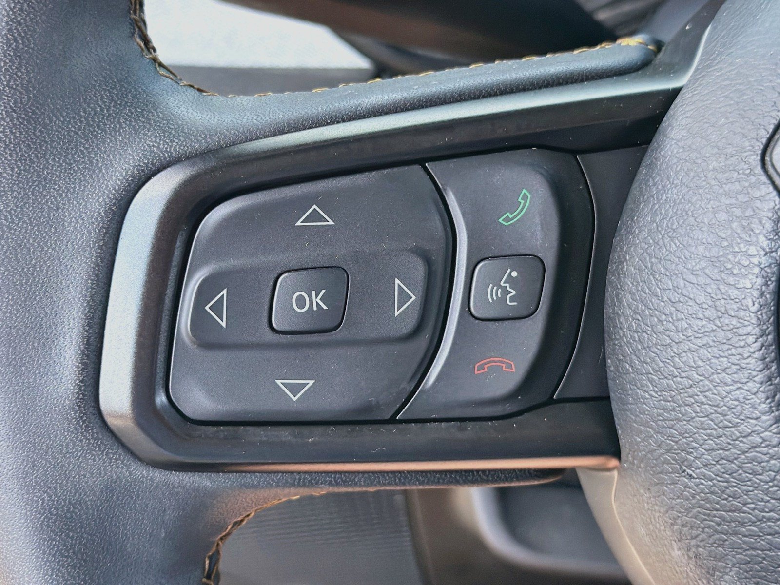 Used 2024 Jeep Wrangler Unlimited AWD/4WD image 16