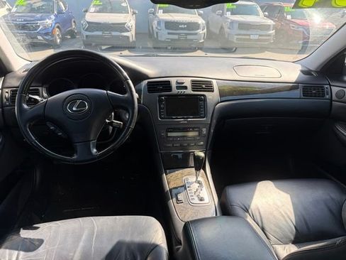 Used 2004 Lexus ES 330 FWD image 9