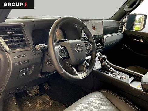 Certified 2025 Lexus GX 550 w/ Accessory Package (2T) AWD/4WD image 15