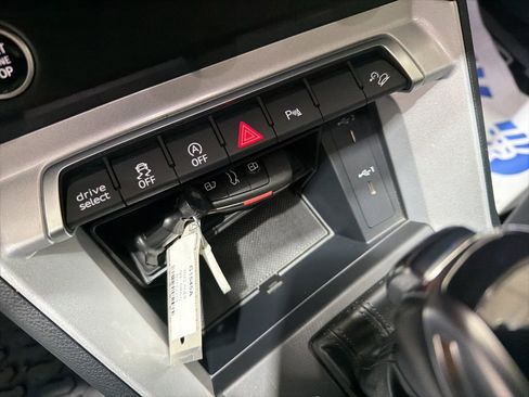 Used 2022 Audi Q3 2.0T Premium Plus image 25