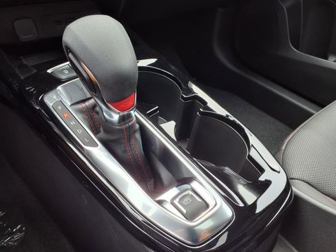 New 2025 Chevrolet Trax RS w/ Sunroof Package image 20