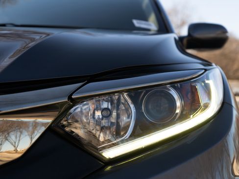 Used 2022 Honda HR-V EX image 11