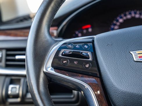 Used 2016 Cadillac XTS Luxury w/ Driver Awareness Package image 35