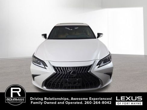 Certified 2024 Lexus ES 300h 300h image 3