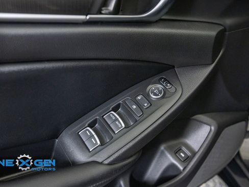 Used 2021 Honda Accord Sport Special Edition image 12