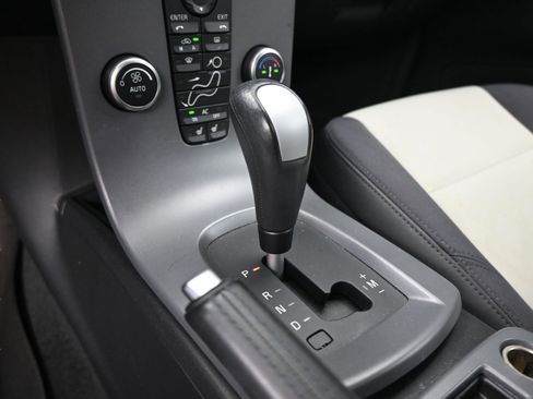 Used 2011 Volvo C30 T5 w/ Climate Pkg image 29