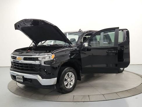Used 2026 Chevrolet Silverado 1500 LT AWD/4WD image 11
