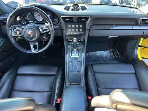 Used 2018 Porsche 911 Carrera 4S AWD/4WD image 15