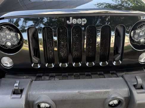 Used 2014 Jeep Wrangler Sahara w/ Connectivity Group AWD/4WD image 12