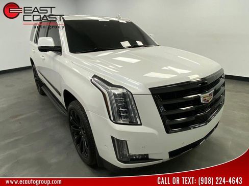 Used 2019 Cadillac Escalade Luxury image 8