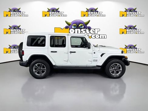 Used 2021 Jeep Wrangler Unlimited Sahara w/ Uconnect 4C Nav & Sound Group AWD/4WD image 4