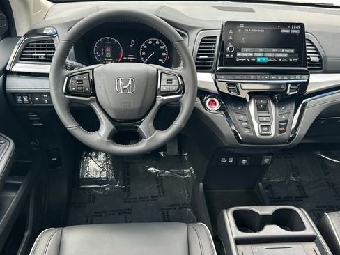 New 2026 Honda Odyssey Touring image 16