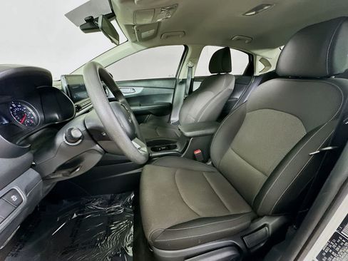 Used 2024 Kia Forte LX FWD image 12