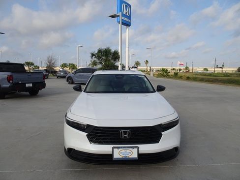 New 2026 Honda Accord SE image 2