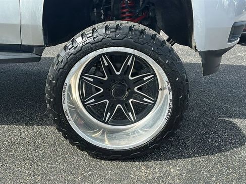 Used 2019 Chevrolet Tahoe LT w/ Texas Edition Package image 19