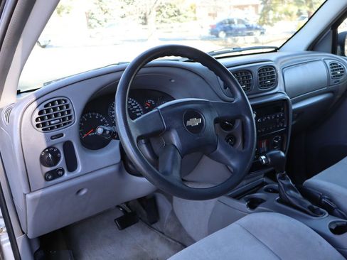 Used 2005 Chevrolet TrailBlazer LS w/ LS Preferred Equipment Group image 14