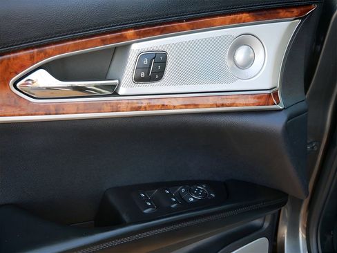 Used 2019 Lincoln Nautilus Reserve w/ Ultimate Package image 15