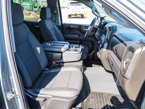 Used 2026 Chevrolet Silverado 1500 Custom w/ LPO, Dark Essentials Package image 7